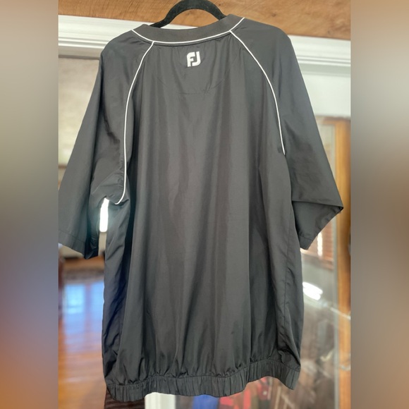 Footjoy men's pullover. - Picture 2 of 6